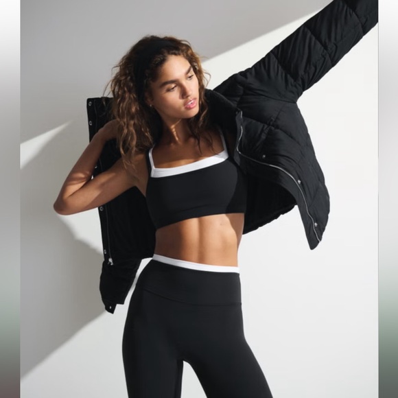 YPB studioFLEX Double-Layered Sports Bra - Size M. New W/O tags. B&W. - Picture 8 of 11